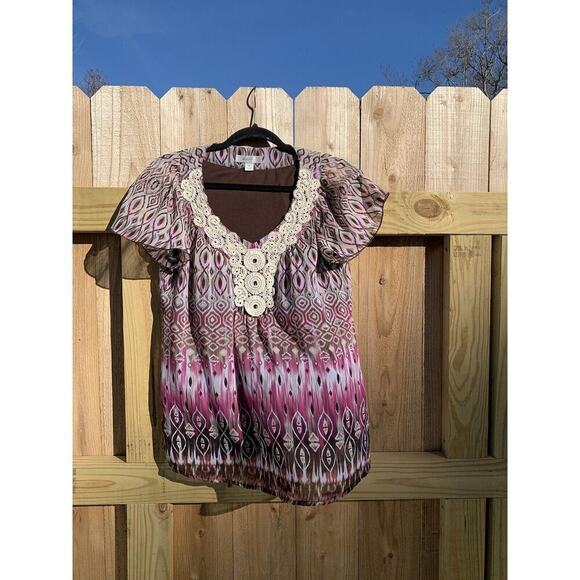 DRESSBARN Blouse Size M Burgundy, Pink, White Geometric Print w/Lace Around Neck - Picture 2 of 6
